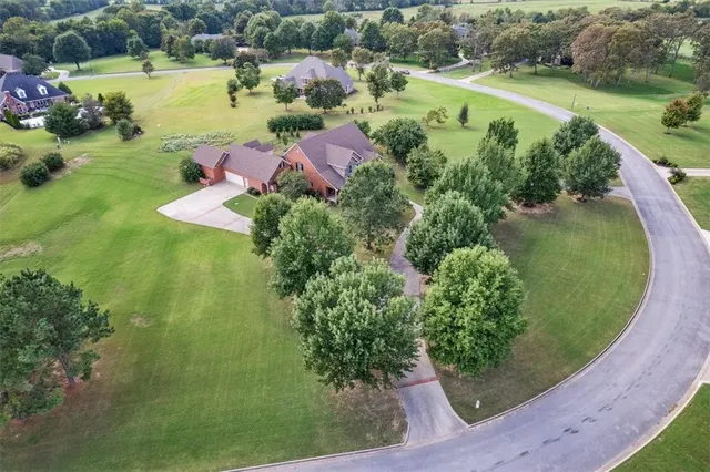 453 Sonoma Cir, Fayetteville, AR 72703