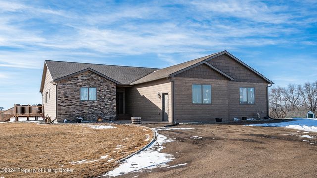 4143 111j Ave SW, Dickinson, ND 58601