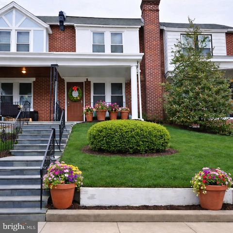 5226 Akron St, Philadelphia, PA 19124