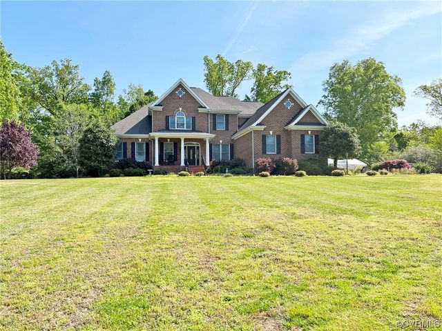 203 Woodland Pl, Farmville, VA 23901