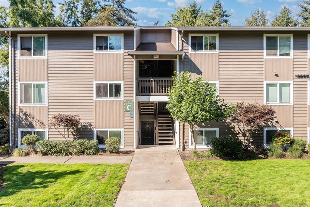 2020 S  360th St #D202, Federal Way, WA 98003