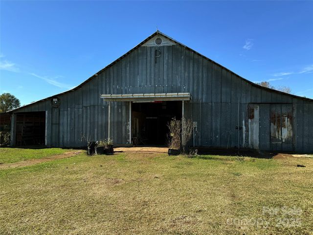 992 S  Potter Rd, Lancaster, SC 29720