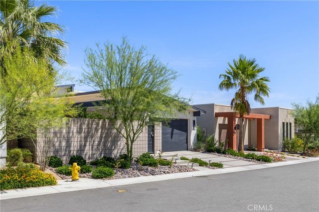 484 Fountain Dr, Palm Springs, CA 92262