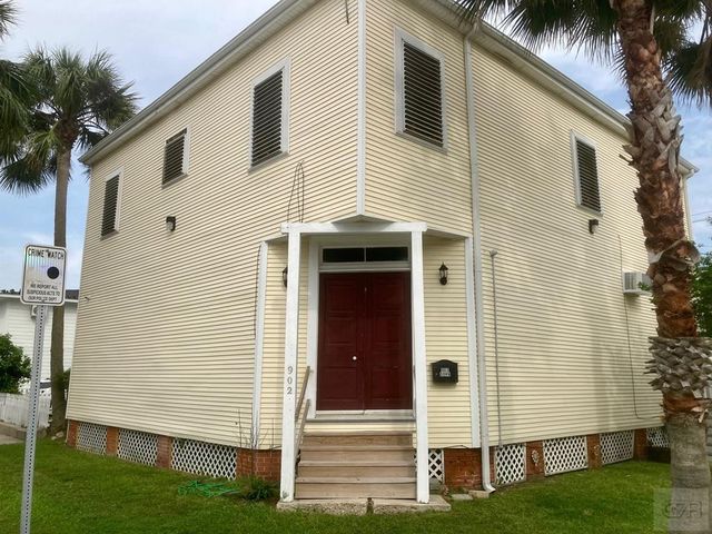 902 Church St, Galveston, TX 77550