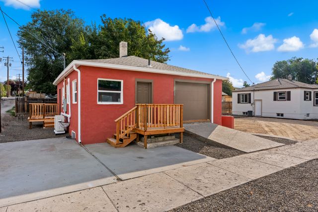 1120 4th St N, Nampa, ID 83687