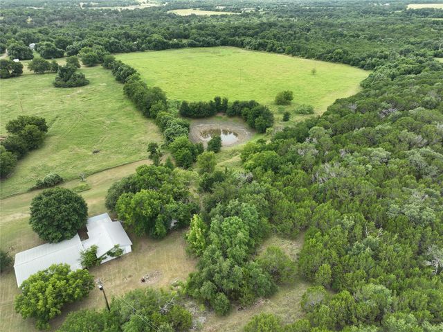 300 E  3rd St, Iredell, TX 76649