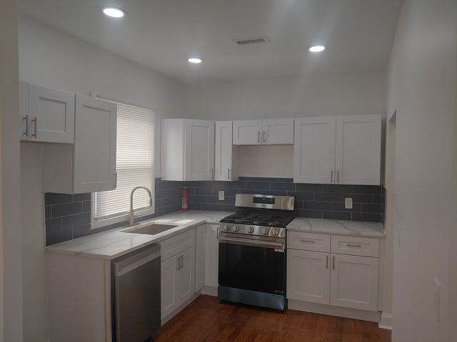168 Kalos St #2, Philadelphia, PA 19128