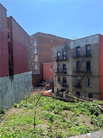 N/A Reservior Oval, Bronx, NY 10467