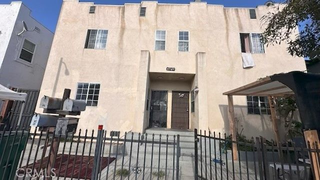 1470 Henderson Ave #B, Long Beach, CA 90813