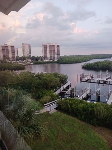 300 Horse Creek Dr #503, Naples, FL 34110
