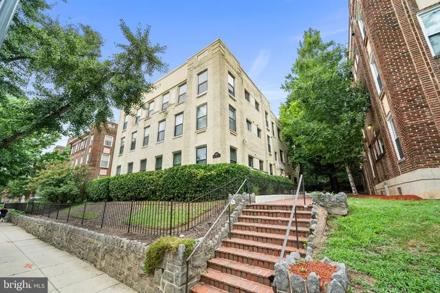 1437 Spring Rd NW #25, Washington, DC 20010