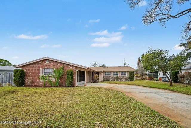 2340 Middlecoff Ct, Titusville, FL 32780