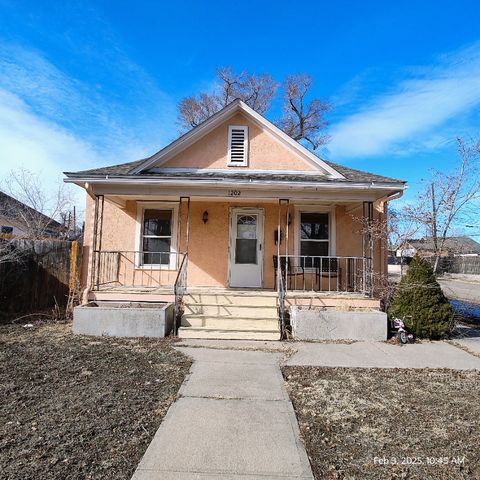 1202 San Juan Ave, La Junta, CO 81050