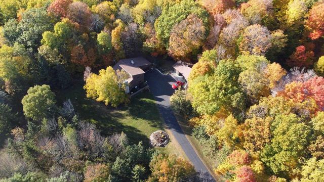 9530 Spring Lake ROAD, Valders, WI 54245