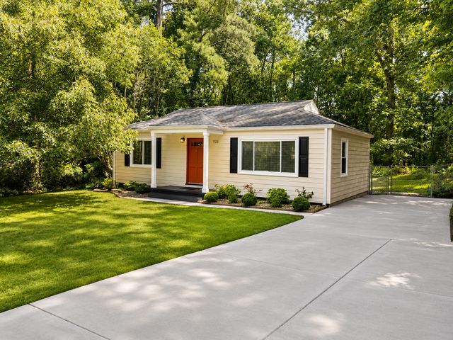 938 Springdale Dr, Marietta, GA 30062