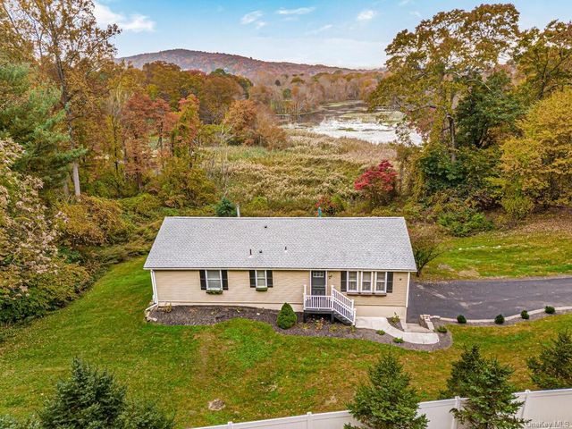 32 Hill And Dale Road, Cortlandt manor, NY 10567