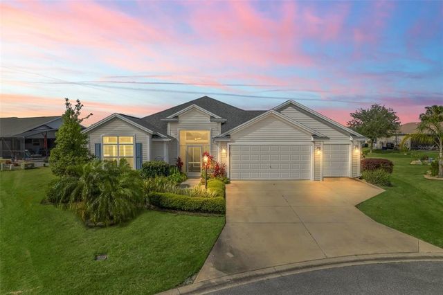 2084 Utopia Pl, The Villages, FL 32163