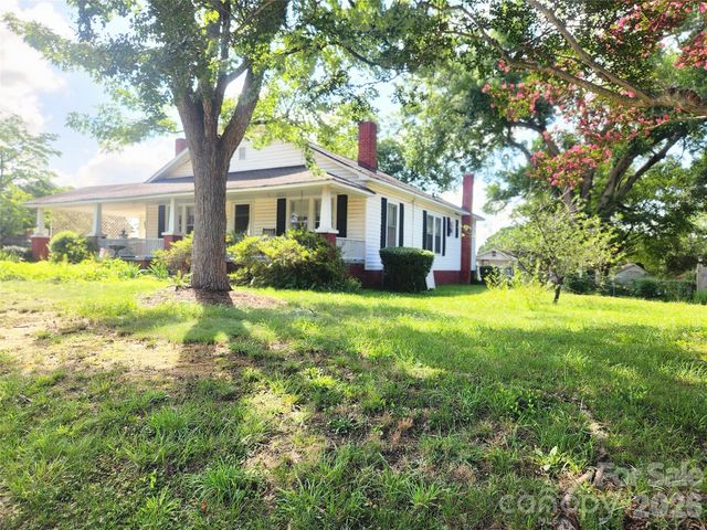 29 Brookwood Ave NW, Concord, NC 28025