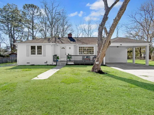 1945 Swift Ave, Charleston, SC 29407