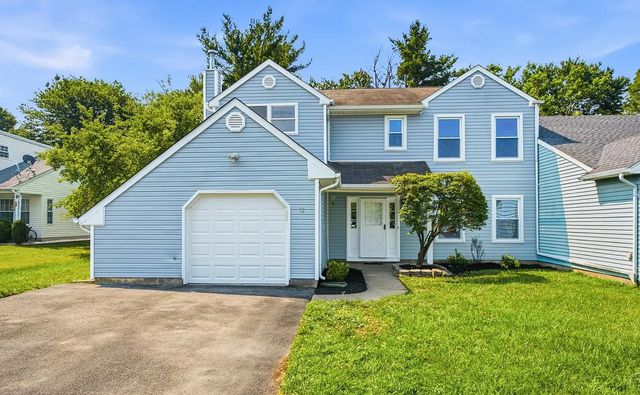3 Karnell Ct, Edison, NJ 08820