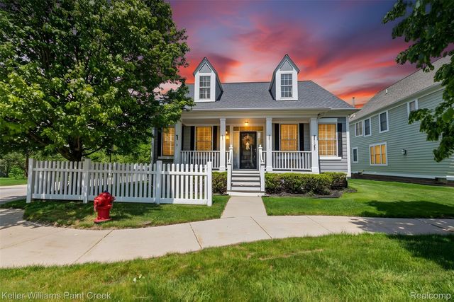 42708 Faulkner Dr, Novi, MI 48377