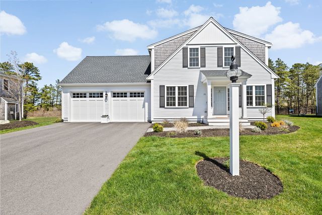 21 Blossom Dr, Plymouth, MA 02360