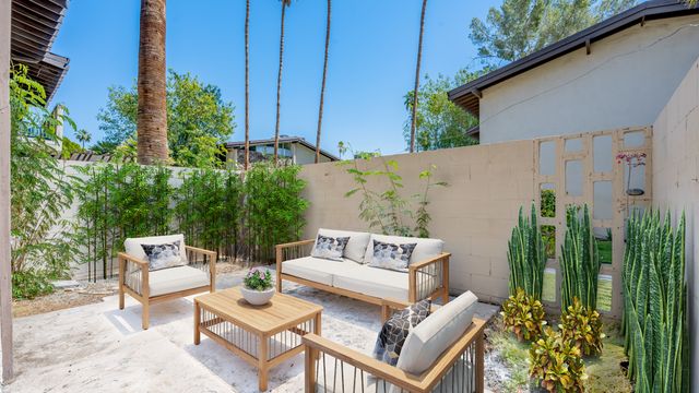 2890 E  Tahquitz Canyon Way  #232, Palm Springs, CA 92262