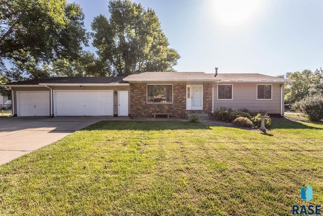 4304 S  Holbrook Ave, Sioux Falls, SD 57106