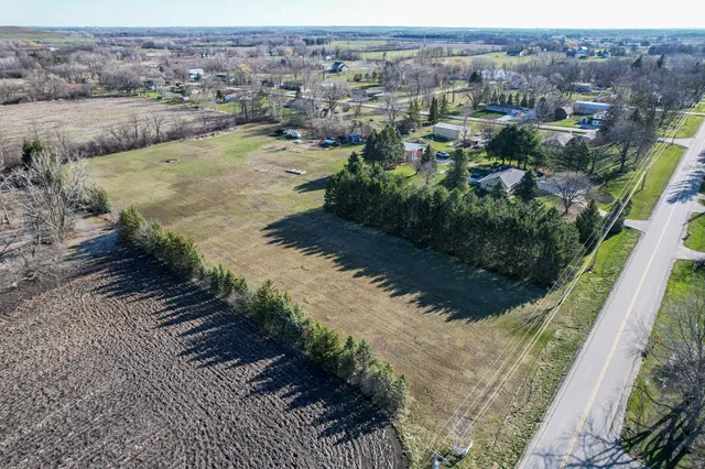 11606 West 7 MILE ROAD, Franksville, WI 53126