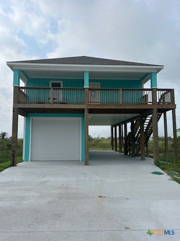 435 W  Royal Oak Ln, Rockport, TX 78382