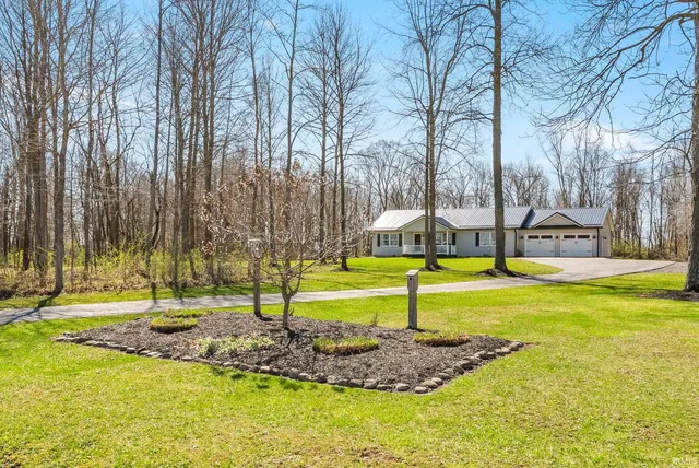 5757 W  800 S, South Whitley, IN 46787