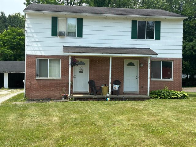 215 Steiner St, Canal Fulton, OH 44614
