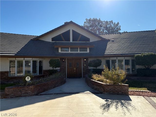 3120 S  Pioneer Way, Las Vegas, NV 89117