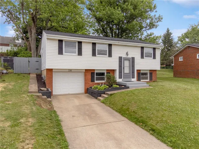 536 Vale Dr, Pittsburgh, PA 15239