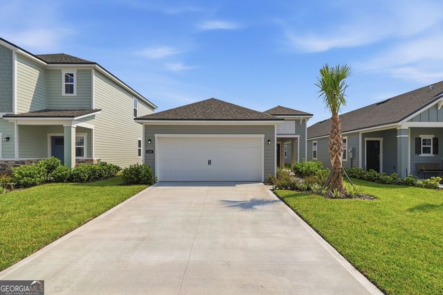 226 Collin Nicholas Dr, Kingsland, GA 31548