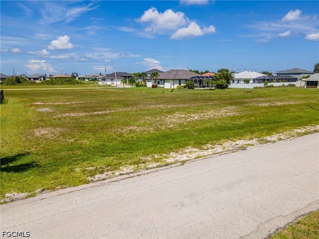 1212 NW 38th Ave, Cape Coral, FL 33993