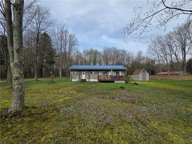 247/248/249 Ottawa Rd, Jamestown, PA 16134