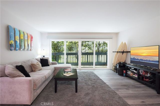 607 S  Prospect Ave, Redondo Beach, CA 90277
