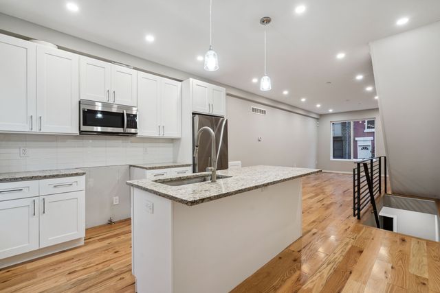 1713 Seybert St, Philadelphia, PA 19121