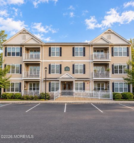 514 Sloan Ct, Matawan, NJ 07747