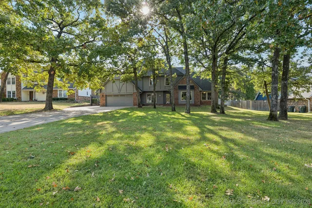 527 Pioneer Rd, Sapulpa, OK 74066