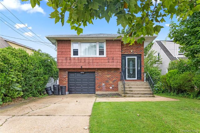 284 Baldwin Road, Hempstead, NY 11550