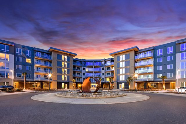 11505 NE Yacht Harbor Dr #D313, Portland, OR 97217