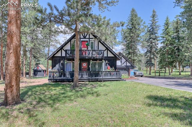 220 Wildflower Dr, Woodland Park, CO 80863