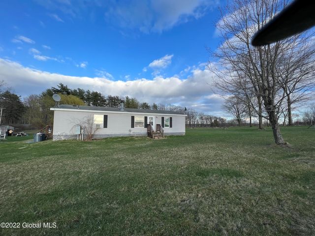 8 Town Line Rd, Fort Edward, NY 12828