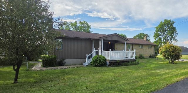 317 Rebecca St, Torrance, PA 15779