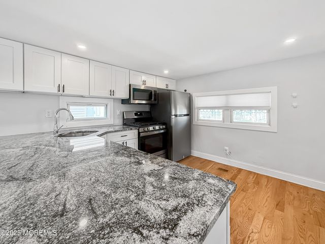10 Robin, Hazlet, NJ 07730