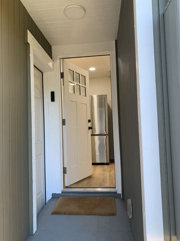 424 S  Wright Ave #A, Tacoma, WA 98418
