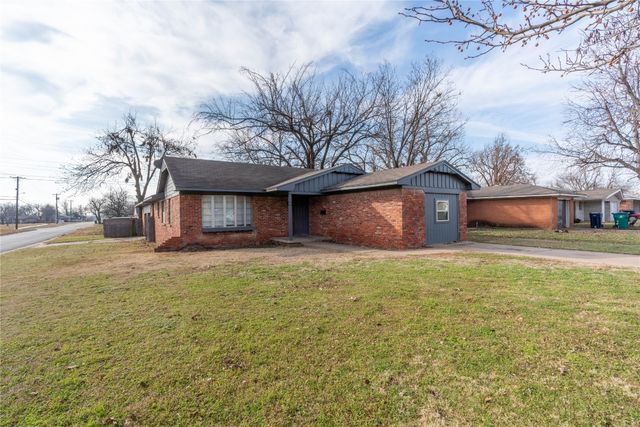 300 NW 83rd St, Oklahoma City, OK 73114