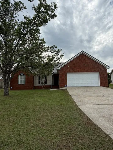 108 Brittany Dr, Dothan, AL 36301